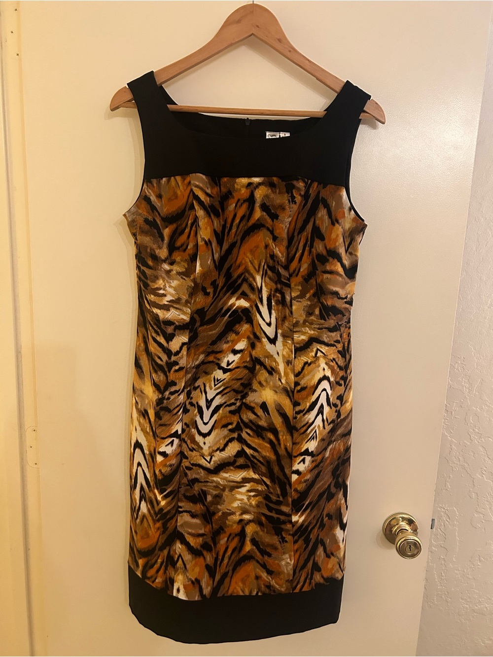 Emma & Michele Black and Brown Tiger-Print Sleeveless Shift Dress